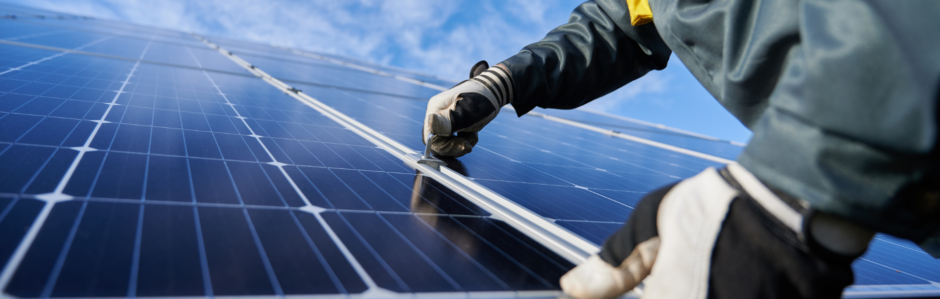 Pose de panneaux photovoltaïques à Buchy